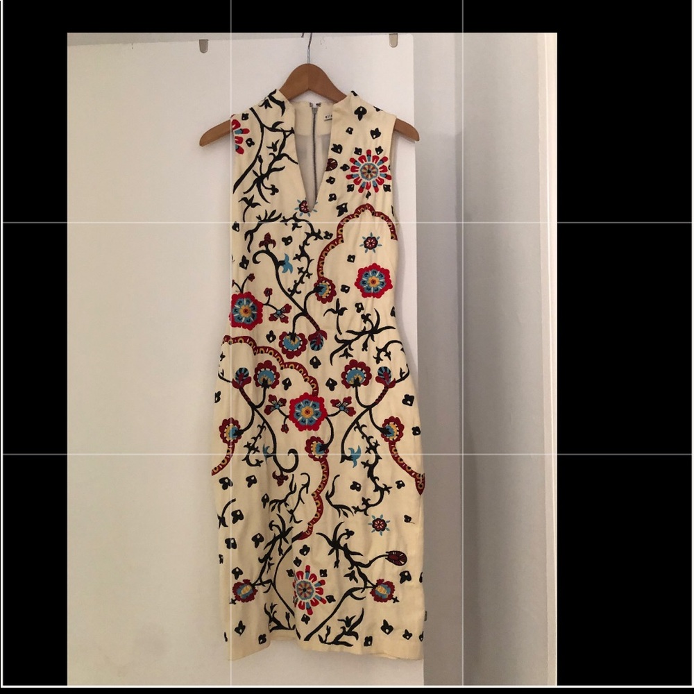 Alice+Olivia knee length dress. Size 0